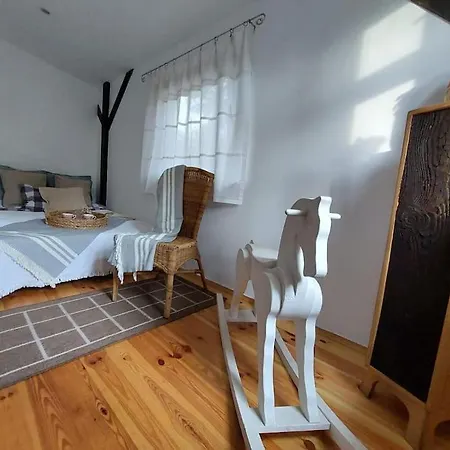 Tatil Evi Bialy Domek W Puszczykowie Puszczykowo