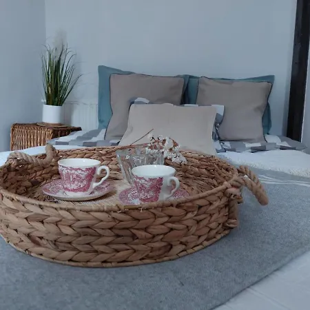 Holiday home Bialy Domek W Puszczykowie