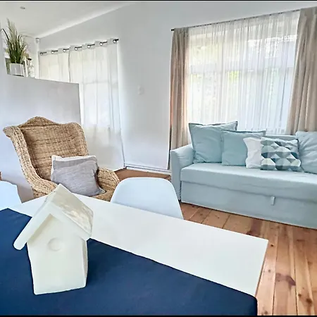 Tatil Evi Bialy Domek W Puszczykowie Puszczykowo